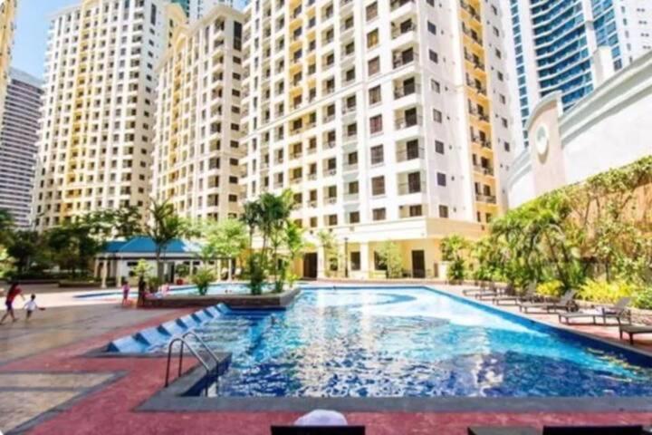Spacious 1 Bedroom Unit Forbeswood Heights Taguig Extérieur photo