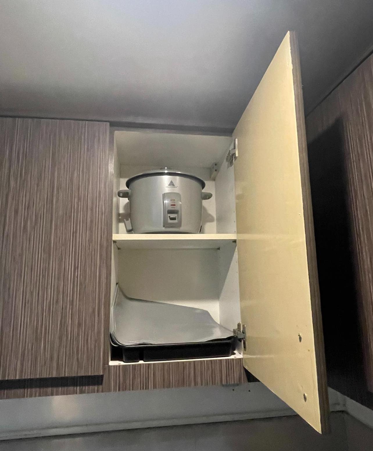 Spacious 1 Bedroom Unit Forbeswood Heights Taguig Extérieur photo